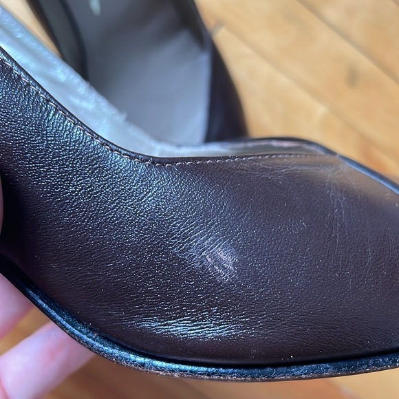 VINTAGE HAND MADE IN CANADA GENUINE BROWN LEATHER PUMPS - Picture 10 of 17